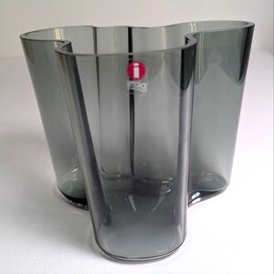 Vintage 2001 Savoy Vase Alvar Aalto 4.75"*6 120 mm Iittala, Finland, Smoke Gray